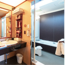 寛ぎに配慮されたバスルーム